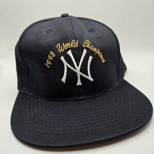 New York Yankees 1998 World Champions Snapback Hat unworn